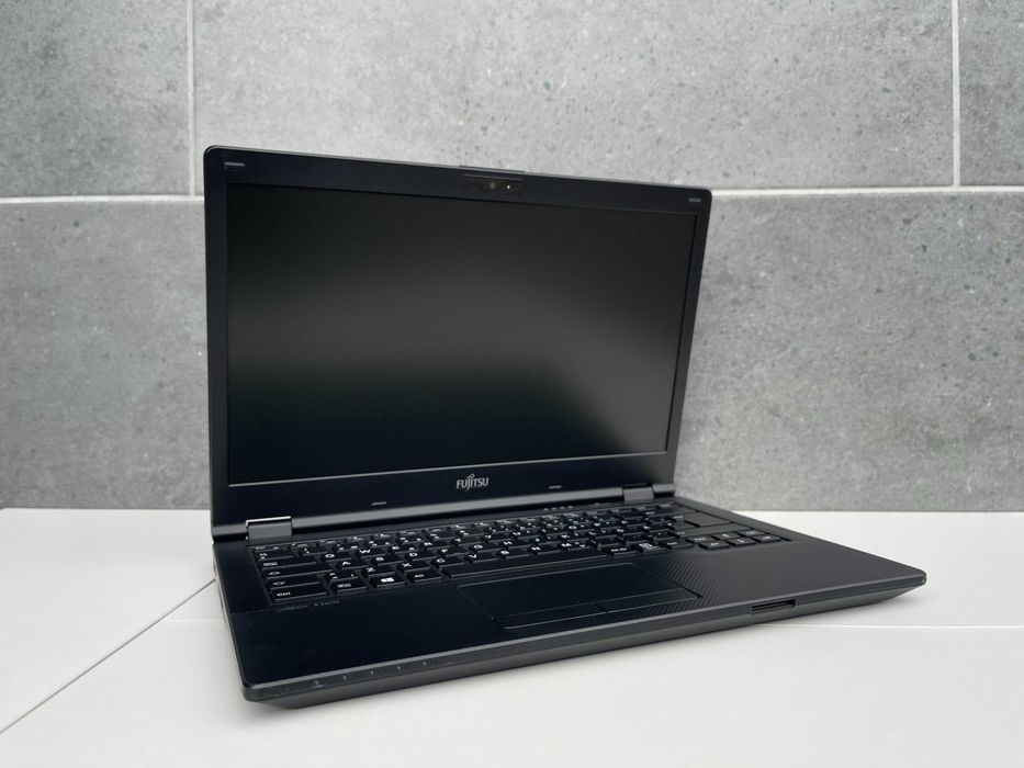 Ноутбук Fujitsu LIFEBOOK E449/i3-7020U/8Gb/256Gb M2/14" HD/Гарантія