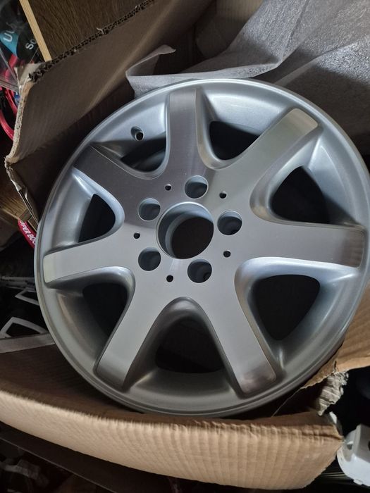 Jantes em liga leve  de 15" NOVAS