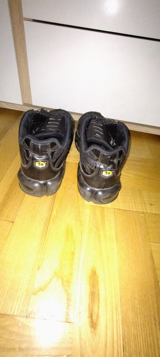 Nike tn w dobrym stanie dorzucam nowe czarne sznurówki