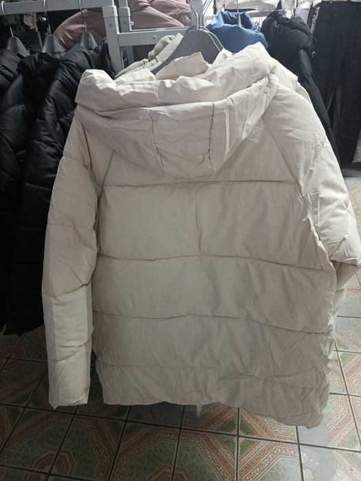 Продам  зимові пуховики