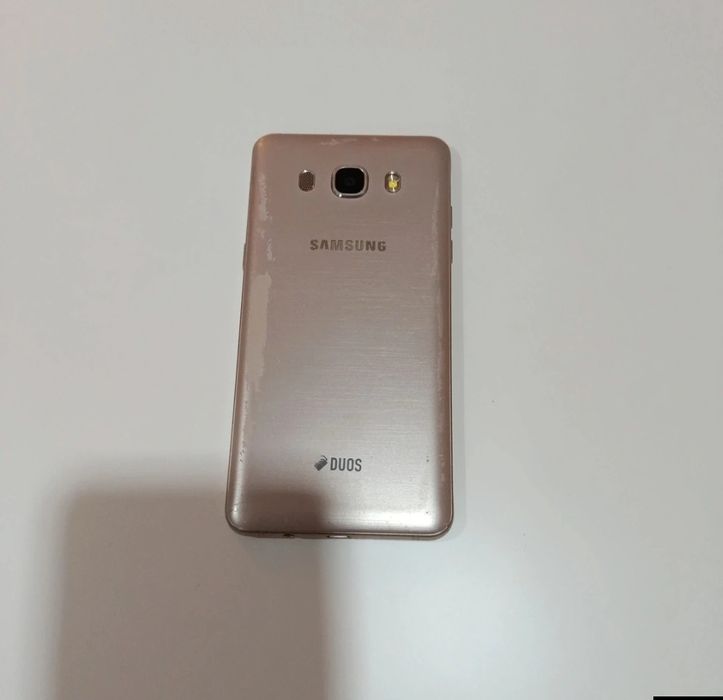 Telemóvel Samsung J5