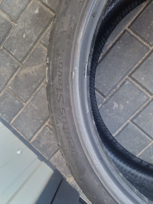 Opona hankook venture S1 evo3 245 35 r20