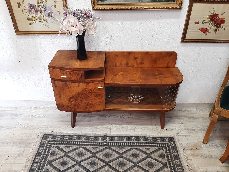 Urocza komoda po renowacji w stylu Art Deco