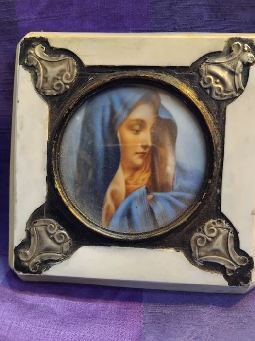 Duas miniaturas antigas com pinturas