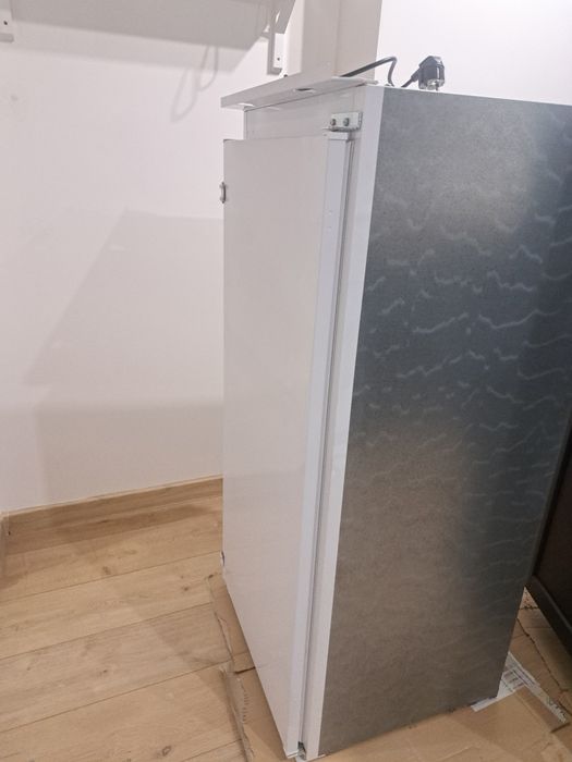 Lodówka do zabudowy Whirlpool ARG 7341