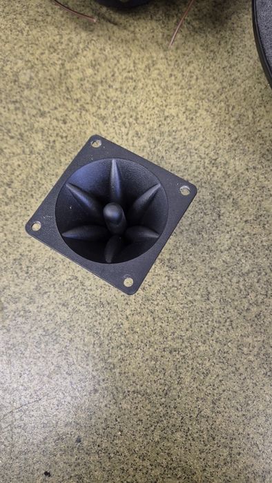 Głośnik BEYMA nisko