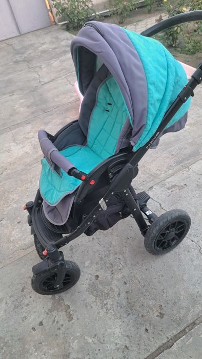 Коляска 2 в 1. Люлька и прогулочная