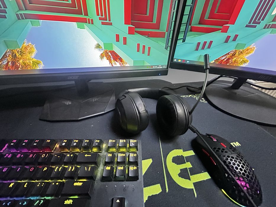 Zestaw do grania | komputer monitory