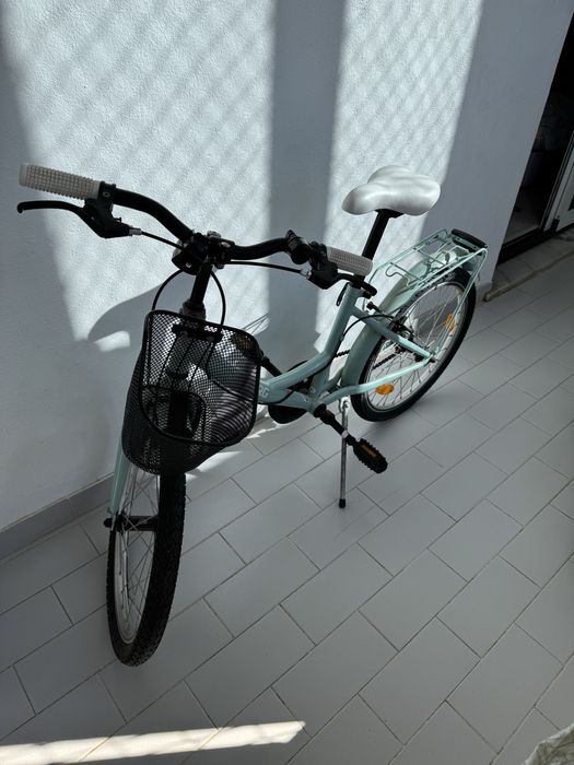 Bicicleta criança Berg, oferta kit de proteção Decathlon