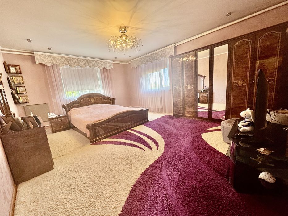 Добротний, облаштований будинок Р-н Масляниківка.