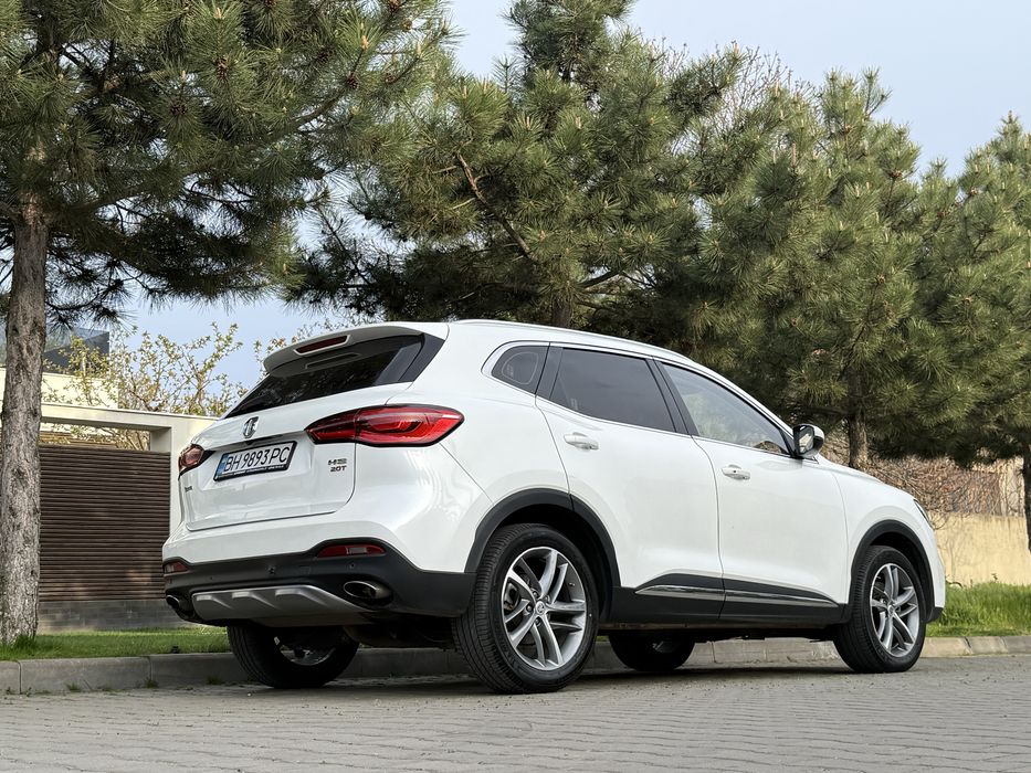 MG HS 2021г 1.5 бензин автомат
