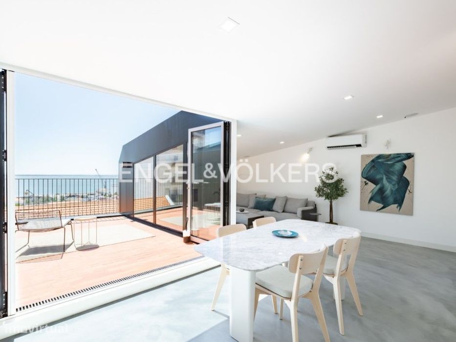 Penthouse T3 Duplex c/ Vista sobre o Tejo | Condomínio Boutique The...