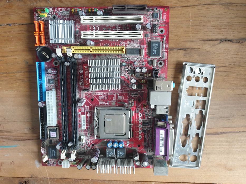 5x uszkodzona płyta główna