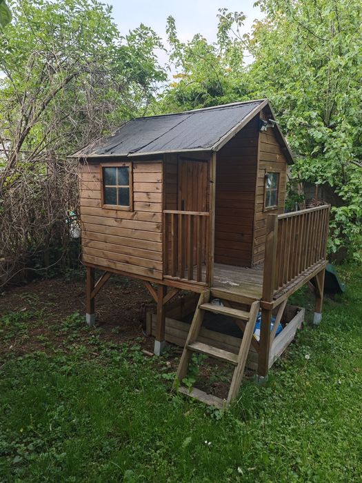 Domek dla dzieci ogrodowy, zjeżdżalnia