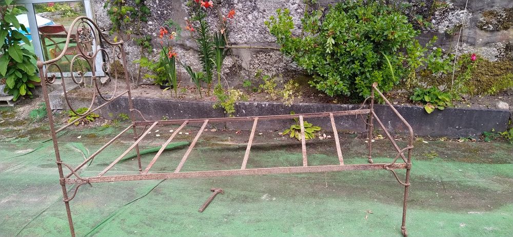 Camas de ferro maciço