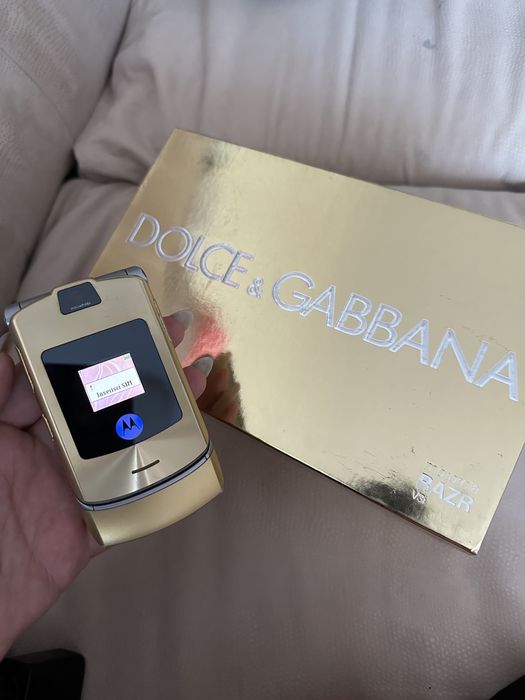Motorola Razr V3 Dolce&Gabbana 2 000 грн. Мобільні телефони / смартфони Київ на Olx