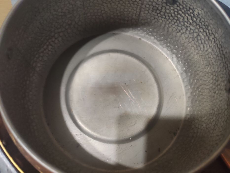 Кастрюля медная.