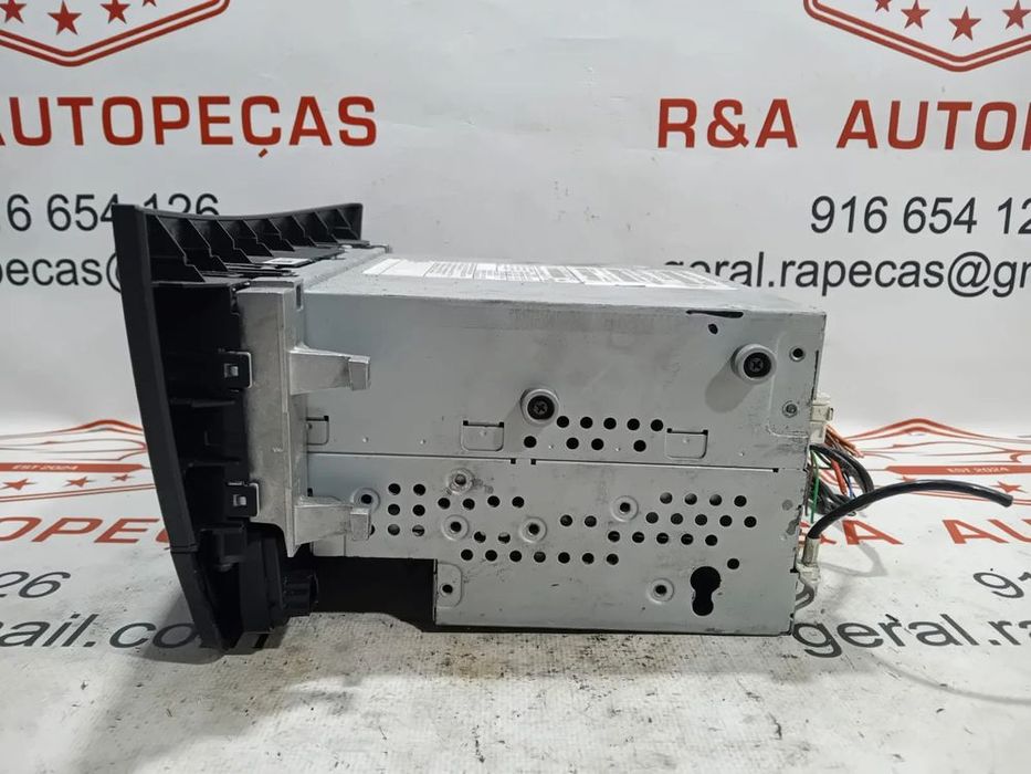 Auto Rádio Mercedes Class C W204 A2049002511 Original