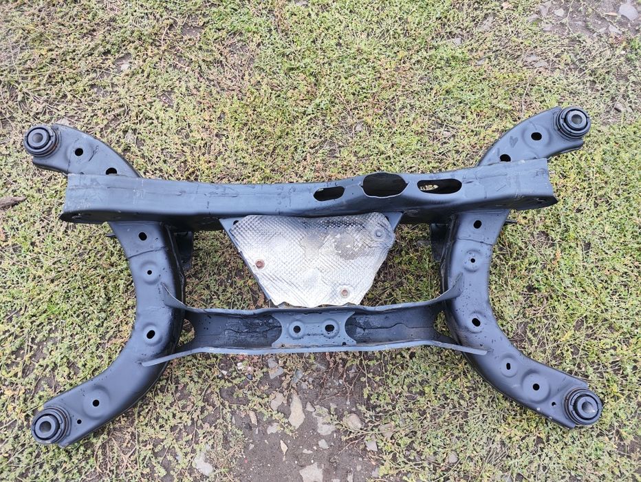 Mazda 2012-2027 підрамник задній GHP92880XE