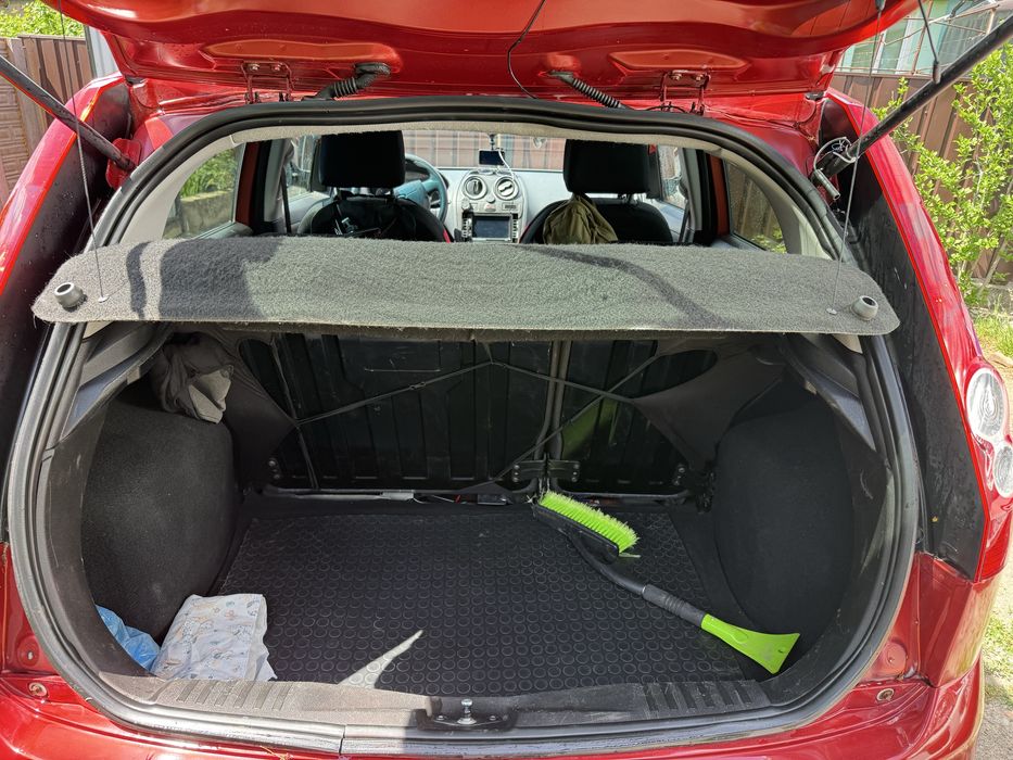 Продам машину Ford fiesta