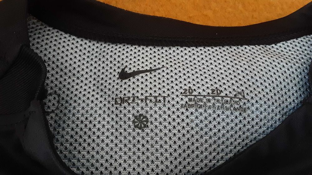 3 equipamentos de futebol para criança