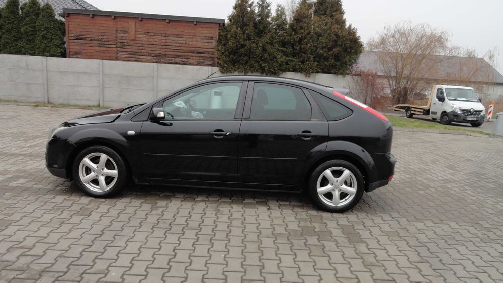 Ford Focus MK2 1,6 Diesel na Częsci kolor czarny kod koloru F3