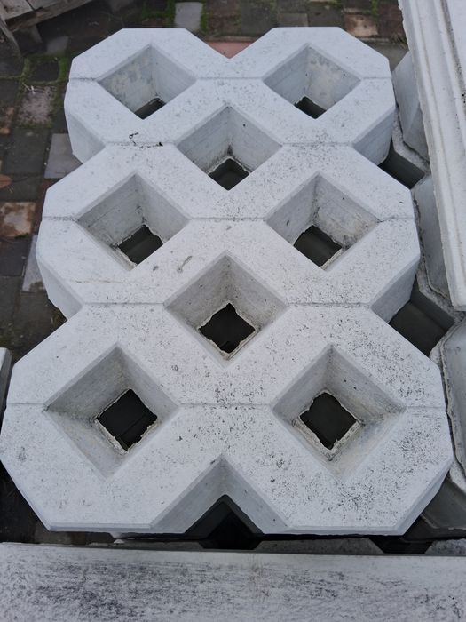 Плитка тротуарна армована