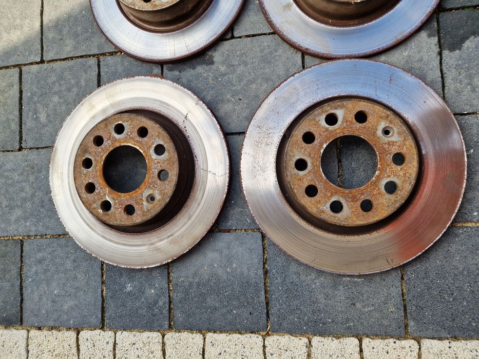 Tarcze hamulcowe seat leon 2