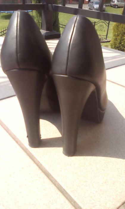 Czarne szpilki, buty na obcasie r.36