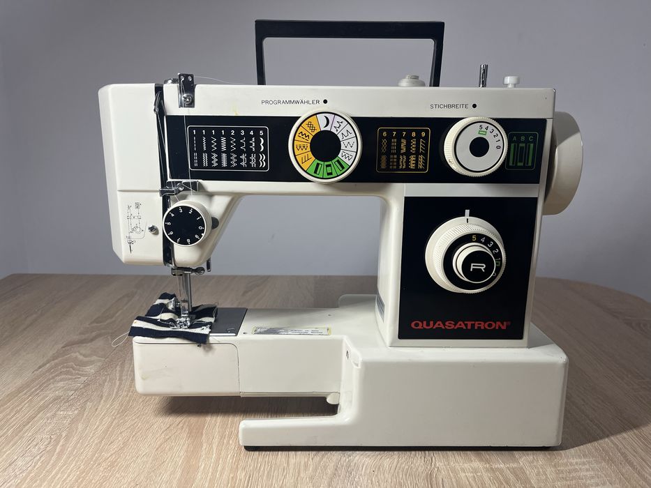 Швейна машинка QUASATRON