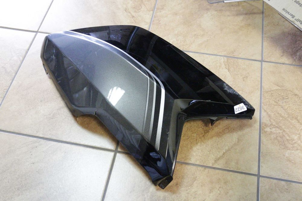 3622  Bok kufra centralnego P owiewka Honda Goldwing GL 1800 |2018+