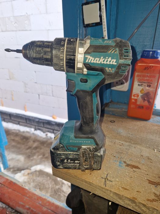 Продам makita DHP848
