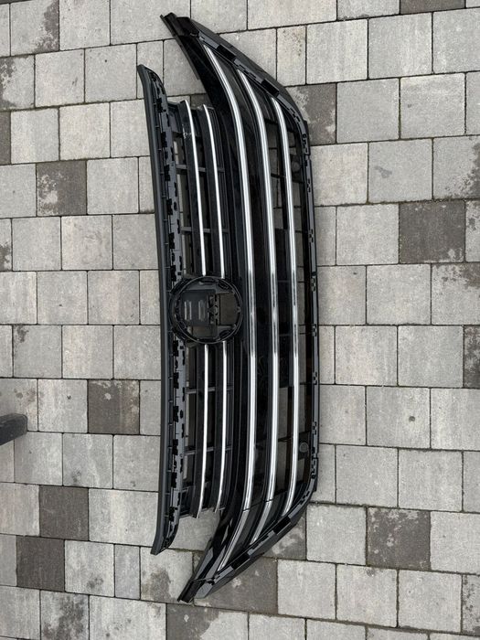 Atrapa grill VW Arteon