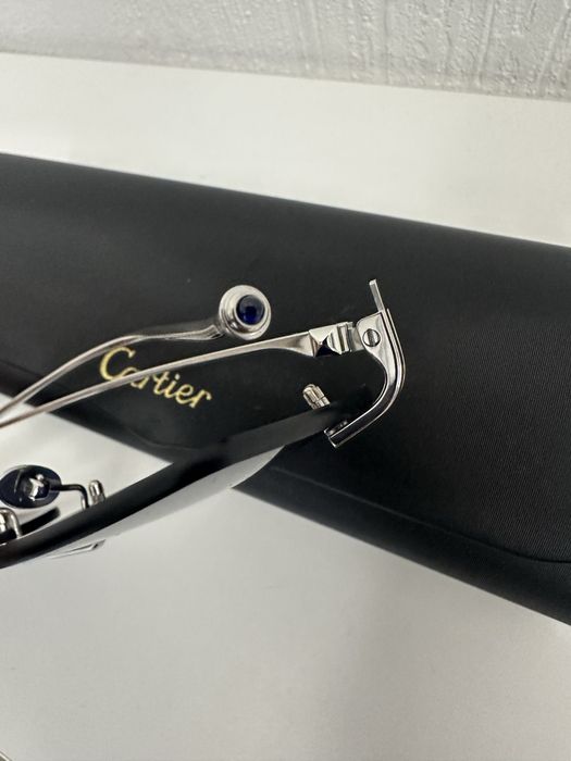 Солнцезащитные очки Cartier