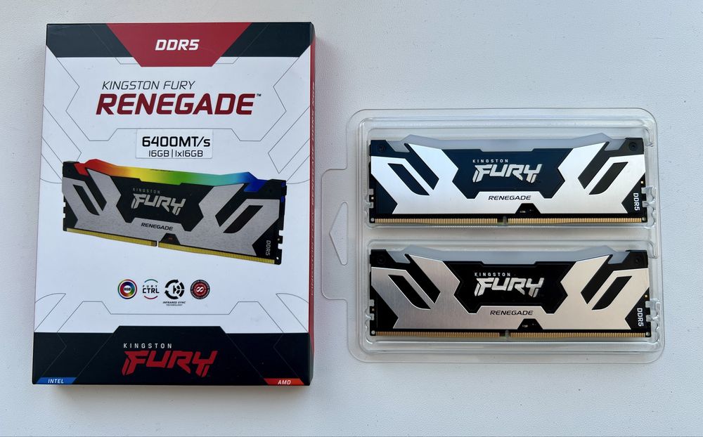 KF564C32RSA-16 (2шт)Kingstone Fury DDR5-6400 32 gb Renegade RGB Silver