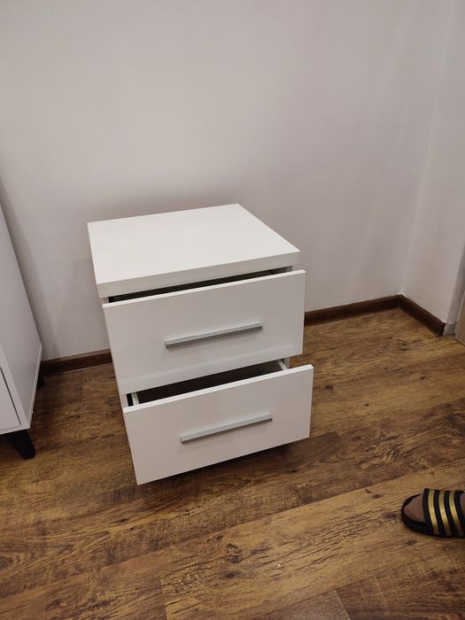 Sprzedam szafki  nocne