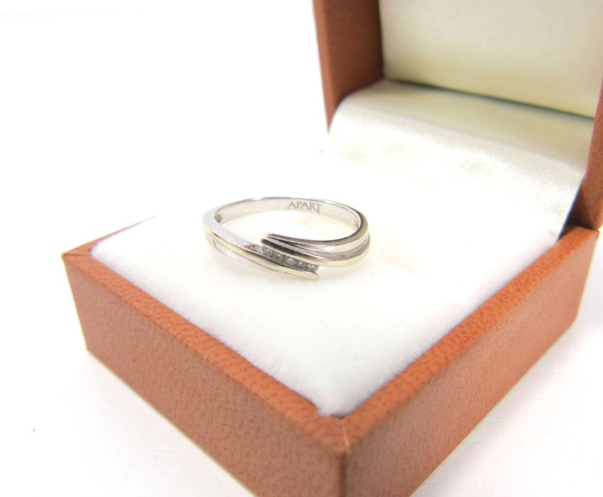 Pierścionek z białego złota 585 Z BRYLANTAMI R:11 Lombard Żuromin