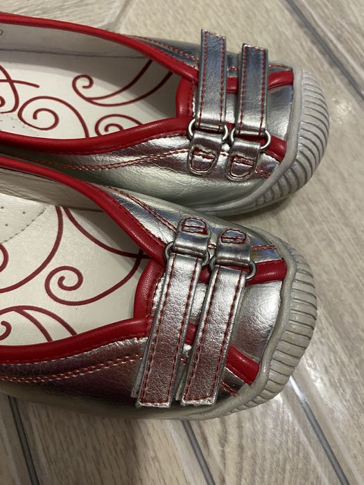 Балетки срібні