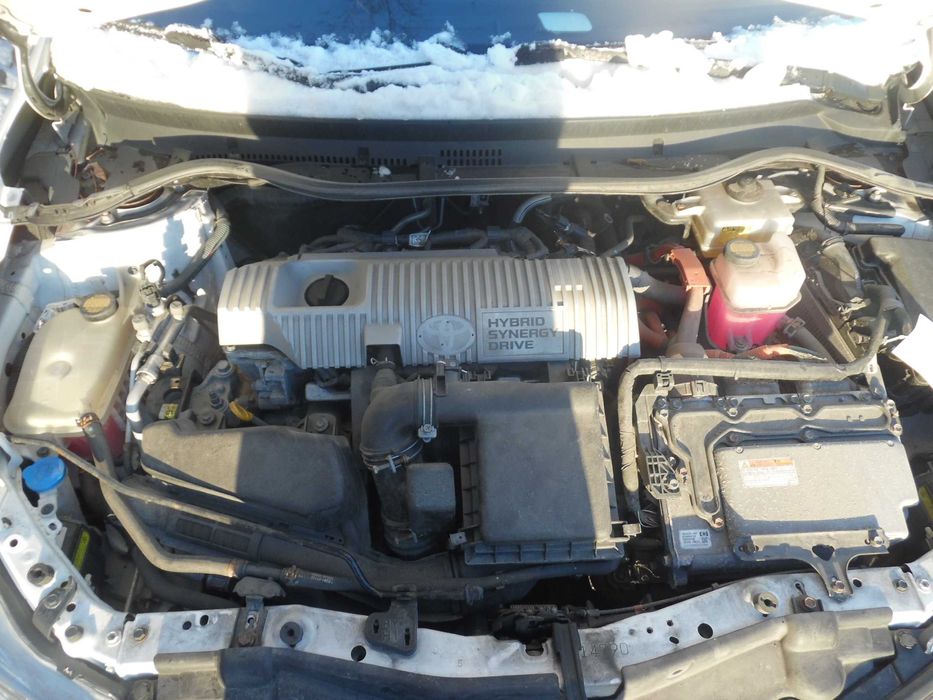 Toyota Auris / 1.8 Hybryd / 2013r na części
