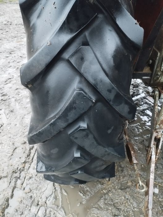 Opony BKT 14.9-28,  14.9R28