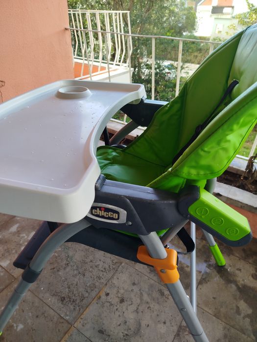 Vendo cadeira de alimentação para bebé  Chicco