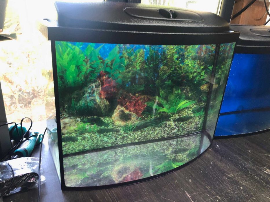Akwarium profilowane 60 x 23-30 x 45 cm , 70 L