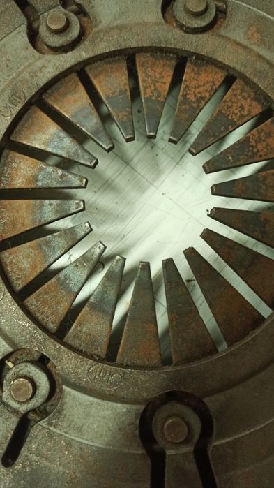 Корзина зчеплення Ford