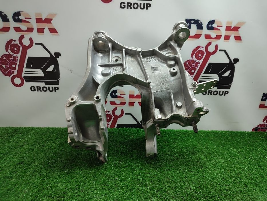 Кронштейн підрамника правий Audi q5 80a разборка ауди ку5 80а ауді