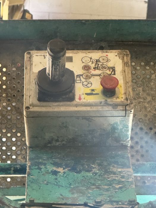 Plataforma articulada Elétrica 13,5Mt elétrica Usada