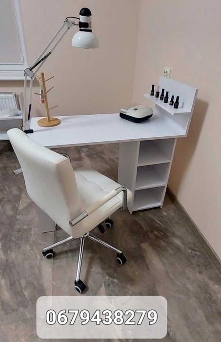 Стіл манікюрний стіл для манікюру .В наявності.