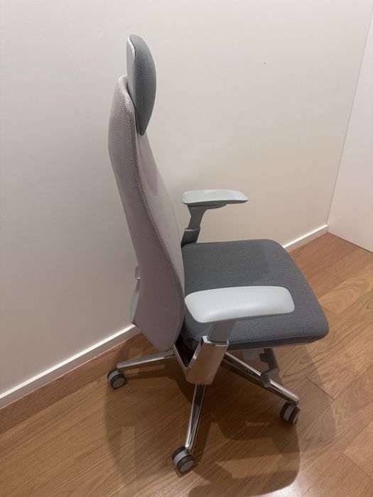 Cadeira operativa Ergonómica