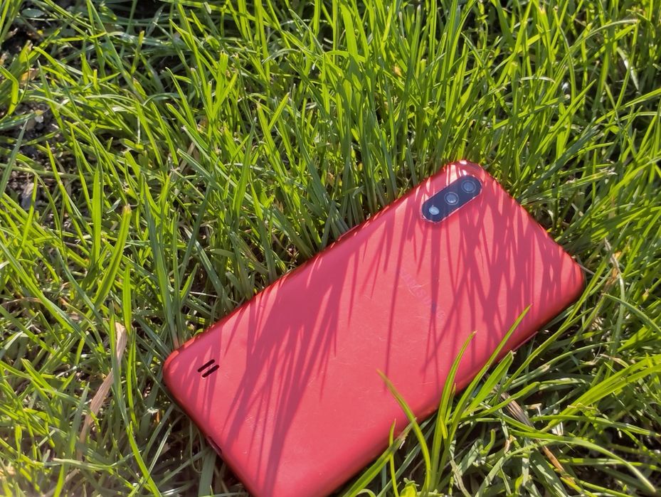 Samsung a01 телефон