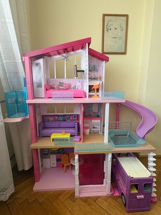 Duży domek dla Barbie model dreamhouse - basen, winda, garaż