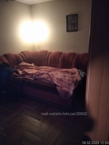 Продаж будинку Виговського